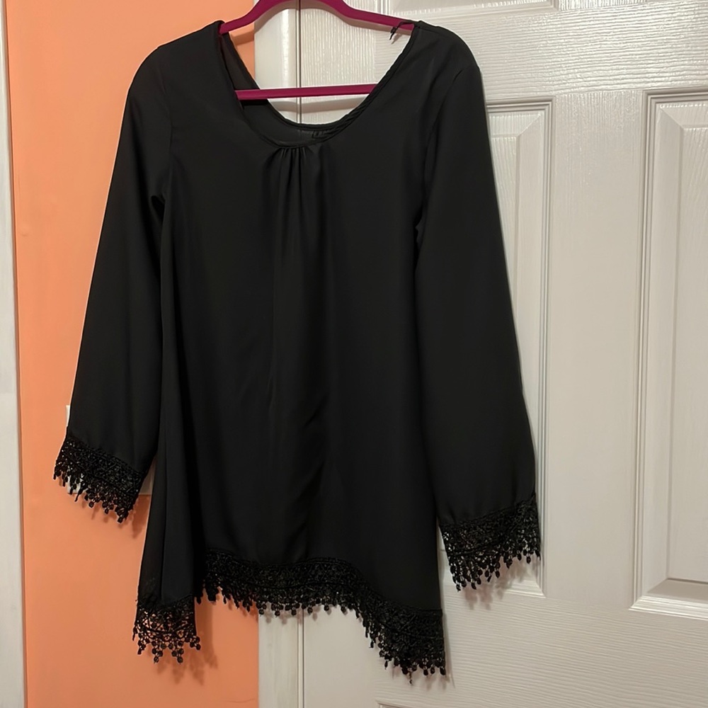 Black shirt